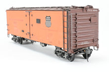 Load image into Gallery viewer, O Brass PSC - Precision Scale Co. PFE - Pacific Fruit Express 40’ Steel Reefer with Wood Roof Walk Circa 1945 CP No. 45682 BAD LETTERING
