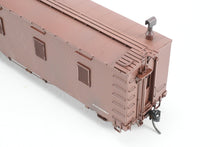 Load image into Gallery viewer, HO Brass W&R Enterprises NP - Northern Pacific MOW Dining Car Pro-Painted & Weathered No. 200073D