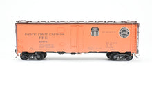 Load image into Gallery viewer, O Brass PSC - Precision Scale Co. PFE - Pacific Fruit Express 40’ Steel Reefer with Wood Roof Walk Circa 1945 CP No. 45656