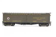 Load image into Gallery viewer, HO Brass W&R - W&R Enterprises NP - Northern Pacific Express Reefer #1800 - 1889 Version 2 Factory Painted Pullman Green Small Herald No. 1835