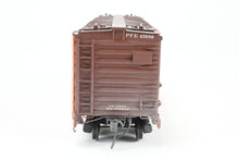 Load image into Gallery viewer, O Brass PSC - Precision Scale Co. PFE - Pacific Fruit Express 40’ Steel Reefer with Wood Roof Walk Circa 1945 CP No. 45656