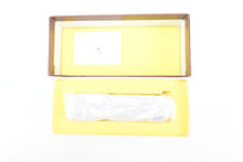 Load image into Gallery viewer, HO Brass W&R - W&R Enterprises NP - Northern Pacific Express Reefer #1800 - 1889 Version 2 Factory Painted Pullman Green Small Herald No. 1835