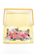 Load image into Gallery viewer, O Brass Oriental Limited GN - Great Northern 25 Foot Wood Caboose CP #X351 w/Slogan