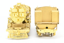 Load image into Gallery viewer, O Brass CON Oriental Limited GN - Great Northern O-8 2-8-2 Vestibule Cab Version