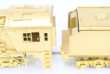 Load image into Gallery viewer, O Brass CON Oriental Limited GN - Great Northern O-8 2-8-2 Vestibule Cab Version