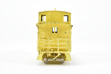 Load image into Gallery viewer, HO Brass W&R Enterprises NP - Northern Pacific 24' Wood Caboose #1700 Series
