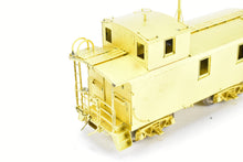 Load image into Gallery viewer, HO Brass W&R Enterprises NP - Northern Pacific 24' Wood Caboose #1700 Series