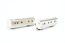 Load image into Gallery viewer, HO Brass Oriental Limited CB&Q - Burlington Route EMC EA/EB Silver King and Silver Queen Set Plated