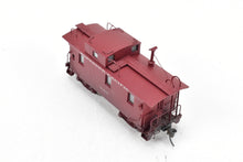 Load image into Gallery viewer, HO Brass PFM - United NP - Northern Pacific Wood Caboose CP #1689 WRONG BOX