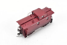 Load image into Gallery viewer, HO Brass PFM - United NP - Northern Pacific Wood Caboose CP #1689 WRONG BOX