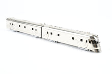 Load image into Gallery viewer, HO Brass Oriental Limited CB&Q - Burlington Route EMC EA/EB Silver King and Silver Queen Set Plated