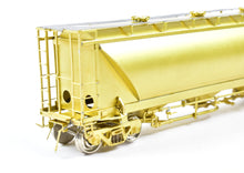 Load image into Gallery viewer, HO Brass OMI - Overland Models, Inc. Various Roads North American Pd 3000 Covered Hopper