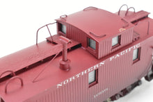 Load image into Gallery viewer, HO Brass PFM - United NP - Northern Pacific Wood Caboose CP #1689 WRONG BOX