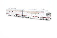 Load image into Gallery viewer, HO Athearn Genesis CB&Q - Burlington Route EMD F3A/F3B Passenger FP No. 9961A & 9961B SoundTraxx Tsunami DCC & Sound