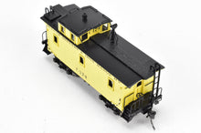 Load image into Gallery viewer, HO Brass PFM - SKI DM&IR - Duluth Missabe & Iron Range Wood Caboose FP No. C-174