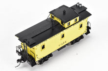 Load image into Gallery viewer, HO Brass PFM - SKI DM&IR - Duluth Missabe & Iron Range Wood Caboose FP No. C-174