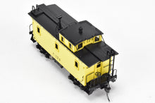 Load image into Gallery viewer, HO Brass PFM - SKI DM&IR - Duluth Missabe & Iron Range Wood Caboose FP No. C-174