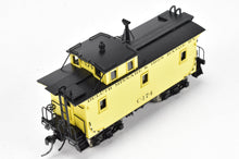 Load image into Gallery viewer, HO Brass PFM - SKI DM&IR - Duluth Missabe & Iron Range Wood Caboose FP No. C-174