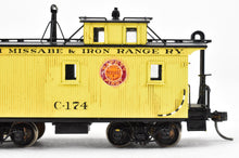 Load image into Gallery viewer, HO Brass PFM - SKI DM&IR - Duluth Missabe & Iron Range Wood Caboose FP No. C-174
