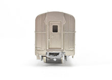Load image into Gallery viewer, HO Brass Shoreham Shops CB&Q - Burlington Route 50-Seat Coach F/P "Silver Spear"