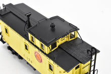 Load image into Gallery viewer, HO Brass PFM - SKI DM&IR - Duluth Missabe & Iron Range Wood Caboose FP No. C-174