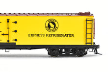 Load image into Gallery viewer, HO Brass Shoreham Shops GN - Great Northern WFEX - Western Fruit Express 50 Foot Express Reefer F/P #475