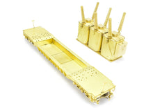 Load image into Gallery viewer, HO Brass OMI - Overland Models, Inc. C&O - Chesapeake & Ohio Greenville 55' Well Car w/ Transformer Load