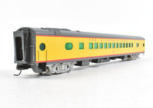 Load image into Gallery viewer, HO Brass Soho MILW - Milwaukee Road #556 Coach Custom Painted