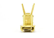 Load image into Gallery viewer, HO Brass OMI - Overland Models, Inc. C&O - Chesapeake & Ohio Greenville 55' Well Car w/ Transformer Load