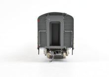 Load image into Gallery viewer, HO Brass Soho MILW - Milwaukee Road #556 Coach Custom Painted
