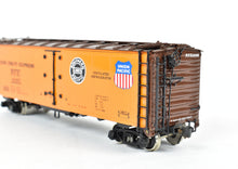 Load image into Gallery viewer, HO Brass CIL - Challenger Imports PFE - Pacific Fruit Express R-40-10 Refrigerator Car FP #41465