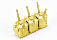 Load image into Gallery viewer, HO Brass OMI - Overland Models, Inc. C&O - Chesapeake & Ohio Greenville 55' Well Car w/ Transformer Load