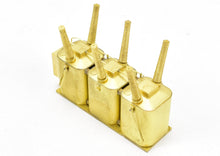 Load image into Gallery viewer, HO Brass OMI - Overland Models, Inc. C&O - Chesapeake & Ohio Greenville 55' Well Car w/ Transformer Load