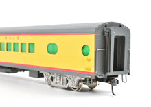 Load image into Gallery viewer, HO Brass Soho MILW - Milwaukee Road #556 Coach Custom Painted