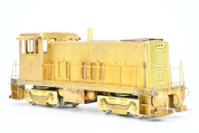 Load image into Gallery viewer, HO Brass NWSL - Northwest Short Line Various Roads General Electric 70-Ton End Cab