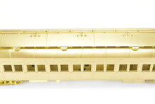 Load image into Gallery viewer, HO Brass Oriental Limited GN - Great Northern Empire Builder 2nd Class Coach #646-667