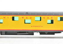 Load image into Gallery viewer, HO Brass Soho MILW - Milwaukee Road Raymond Series 16-Duplex-4DB Sleeper "Minnesota" Custom Painted