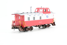 Load image into Gallery viewer, HO Brass OMI - Overland Models, Inc. WAB - Wabash Streamlined Cupola Caboose FP No. 2813
