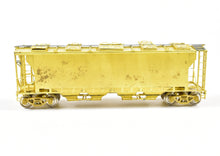 Load image into Gallery viewer, HO Brass OMI - Overland Models, Inc. CPR - Canadian Pacific Slab Side Covered Hopper (S-20-C110 Series)