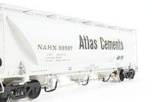 Load image into Gallery viewer, O Brass OMI - Overland Models, Inc. Various Roads NAHX - North American Car Covered Hopper (Pd 3000) Factory Painted Atlas Cements No. 93067