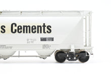 Load image into Gallery viewer, O Brass OMI - Overland Models, Inc. Various Roads NAHX - North American Car Covered Hopper (Pd 3000) Factory Painted Atlas Cements No. 93067