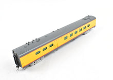 Load image into Gallery viewer, HO Brass Soho MILW - Milwaukee Road #411 Diner Custom Painted