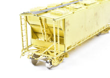 Load image into Gallery viewer, HO Brass OMI - Overland Models, Inc. CPR - Canadian Pacific Slab Side Covered Hopper (S-20-C110 Series)
