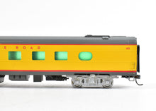 Load image into Gallery viewer, HO Brass Soho MILW - Milwaukee Road #411 Diner Custom Painted