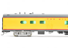 Load image into Gallery viewer, HO Brass Soho MILW - Milwaukee Road #411 Diner Custom Painted