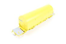 Load image into Gallery viewer, HO Brass CON OMI - Overland Models, Inc. UP - Union Pacific NASA Shuttle Solid Rocket Motor Rail Car Factory Painted No. 50023