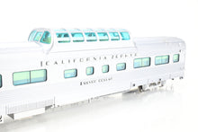 Load image into Gallery viewer, O Atlas “O" CB&Q/D&RGW/WP California Zephyr Dome Chair Car w/o Conductor’s Window WP - Western Pacific “Silver Dollar”