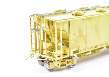 Load image into Gallery viewer, HO Brass OMI - Overland Models, Inc. CPR - Canadian Pacific Slab Side Covered Hopper SC-20 C194A Version