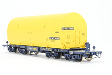 Load image into Gallery viewer, HO Brass CON OMI - Overland Models, Inc. CSXT - CSX Transportation NASA Shuttle Solid Rocket Motor Rail Car Factory Painted No. 600513