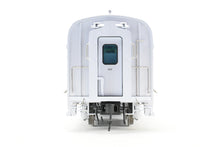 Load image into Gallery viewer, O Atlas “O" CB&Q/D&RGW/WP California Zephyr Dining Car WP - Western Pacific “Silver Platter”